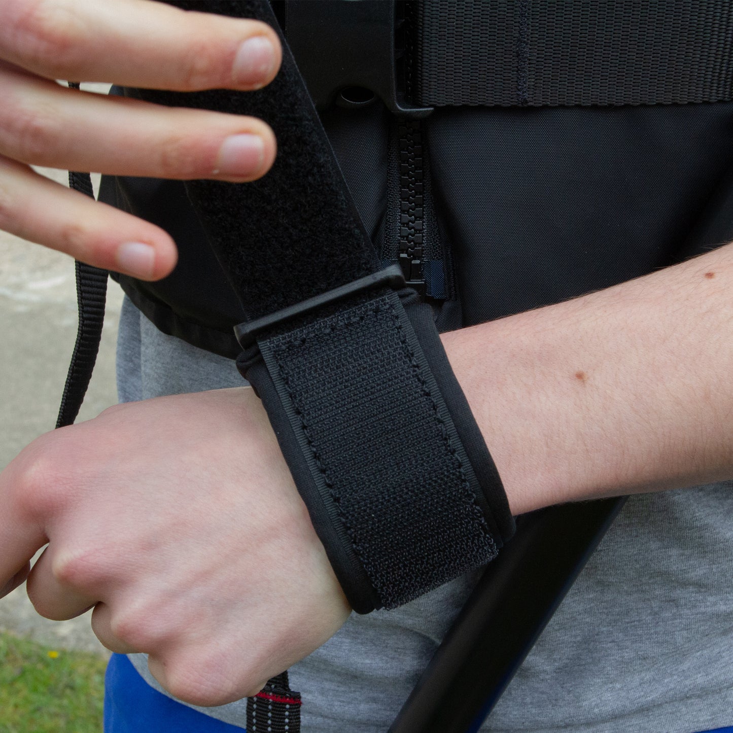 Conwy Kayak Paddle Leash - Universal Fit for Kayak and Paddleboard Paddles | Conwy Kayaks